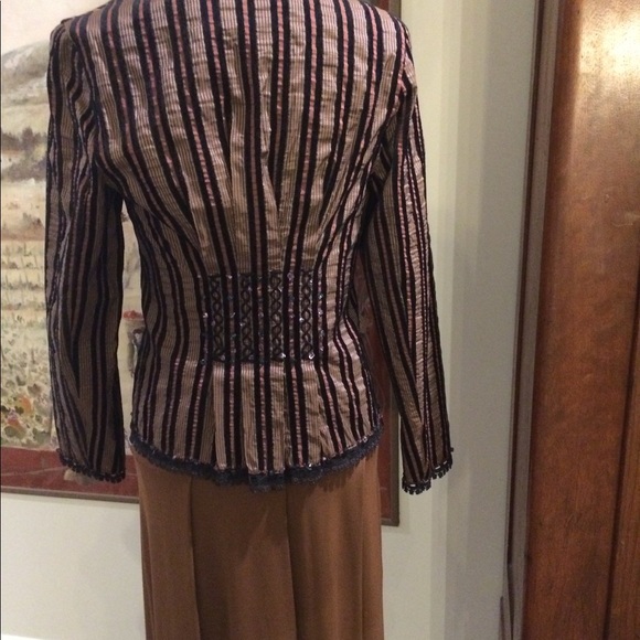 🎉🎉HP🎉🎉 jacket with velvet and beaded trim - Picture 6 of 8